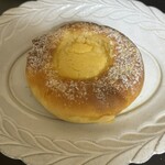 ミカヅキ堂 - ふわふわのクリームパン