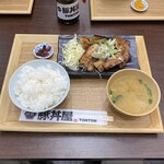 元祖豚丼屋TONTON - ランチ豚バラ定食@770