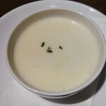 Itarian Dainingu Esutaria - 本日のスープ(ジャガイモのポタージュ)
