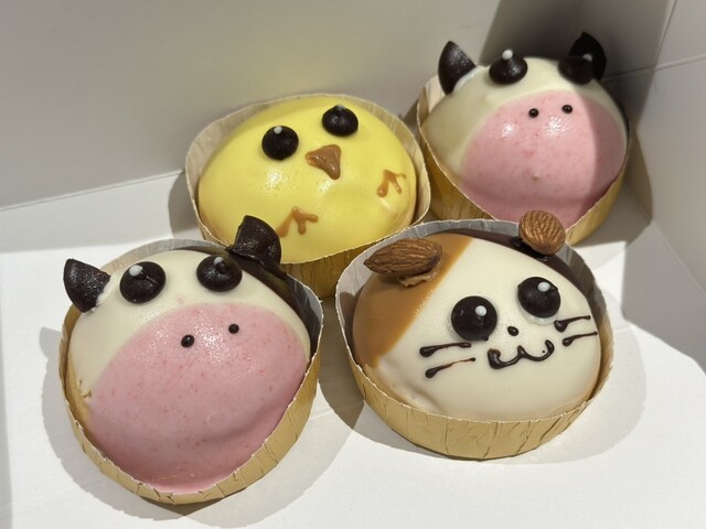 Yogashi no Hirota Shinbashi Ekimae Ten photo 2