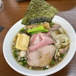 鴨だし拉麺 鳴馬良 - 全部入り拉麺（醤油）