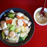 中華飯店 - 海鮮炒麺(海鮮あんかけ焼きそば)