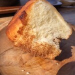 パン ド ムシャムシャ＆コーヒー - 小麦の香りとシナモンの味が深い