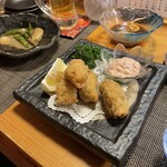 居酒屋 ろくだん - 牡蠣フライ　オリジナルの柴漬けタルタルソースを付けて食べると絶品、牡蠣の旨味汁が口の中で弾け飛びます