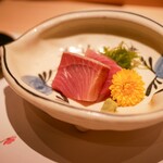 赤坂 鮨 天ぷら 祇園いわい - 寒ブリの御造り