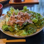 Obuse Yoritsukiryouri Kurabu - ラム肉のしゃぶしゃぶサラダ