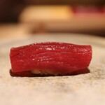 鮨 由う - 赤身漬け