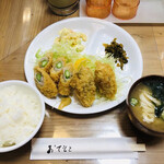 さつき食堂 - ♪ 特命'sセレクション
      カキフライ¥350 アスパラ肉巻き¥350
      ごはんセット¥200