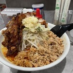 旨辛ラーメン 表裏 - 