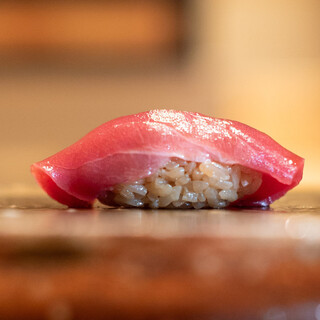 Carefully selected seasonal Yamayuki tuna