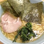 秀吉家 - ラーメン中盛