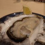 牡蠣と肉 天国札幌 - 2L厚岸牡蠣