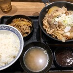 Yoshinoya - 牛皿・鉄板牛焼肉定食