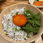 しんのすけ - しらすとめかぶ丼