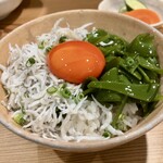しんのすけ - しらすとめかぶ丼