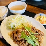 炭火焼肉や 萬福° - 料理写真: