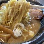 赤羽京介 - どうですか、この麺のツヤ！