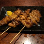 Bunnai - 焼き鳥盛り合わせ¥350