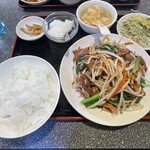 中国北方家庭小皿料理 海華 - 