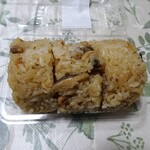 深川 伊勢屋 本店 - あさりおにぎり３個420円