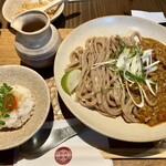 京都四条くをん - 和風かしわキーマうどん(あつ盛り/鰹出汁) ¥1320