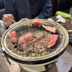 炭火焼肉じゃけぇ - 