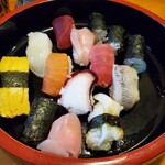 Uokuni Zushi - 