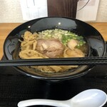 麺屋 あきづ - 料理写真:牛骨だしの中華そば（白醤油）、850円。