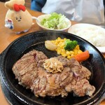 炭焼ステーキくに - 料理写真: