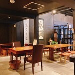 外池酒造‎ - オシャレな店内