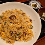 菜華楼 - チャーハン（大盛り）