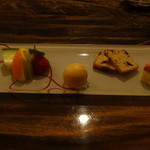 ステーキ池田 - デザート盛り合わせ