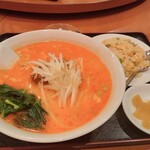 Chuuka Ryouri Kakeien - 坦々麺と半チャーハン@\800円