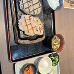 感動の肉と米 鈴鹿白子店 - 