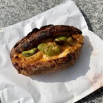 Pane Ho Maretta - 海老×そら豆のビスクドッグ ¥420