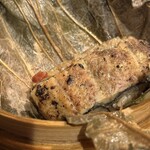 ビストロチャイナ 蜜柑 - 三重 うなぎ もち米 はすの葉包み蒸し