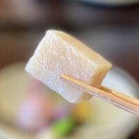 京かのこ - 肉厚にカットされた平貝✩.*˚サクッとした食感とお口に広がる甘み…最高〜(｡◕ ∀ ◕｡)