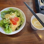 Yougan Yaki Dainingu Kyampasu - サラダとスープ