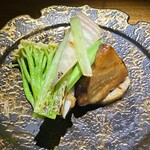 隼 - ・強火　スペシャリテ　シンプルな野菜の塩炒め