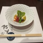 やす多” - 車海老と春野菜のサラダ