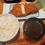 鎌倉かつ亭 あら珠 総本店 - 