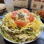 牛楽炭火焼肉 - 野菜サラダ