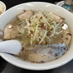 喜多方ラーメン 坂内 - 青唐ねぎ塩ラーメン ¥990（価格は訪問時）