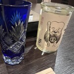 Shabushabu Sukiyaki Shishikura - ご当地カップ酒を選んでもらいました。　大好きな水木子泣き爺ラベルの境港の超辛口私の好みを知ってた？