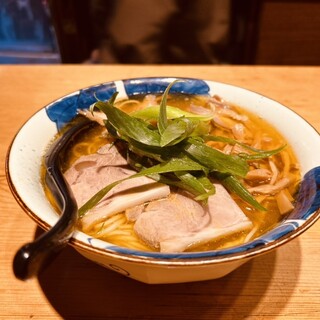 麺ハウス こもれ美 - 料理写真:【大盛】鶏そば