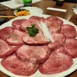 秋葉原 炭火焼肉 たん清 - 