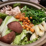 葱や平吉 - お出汁が美味しいきのこたっぷりのお鍋