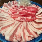 葱や平吉 - お鍋にしゃぶしゃぶお肉