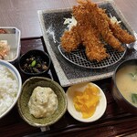 234484155 - イカフライ&エビフライ定食 ご飯少なめ