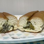 キムラヤのパン - 高菜サラダロール（断面）